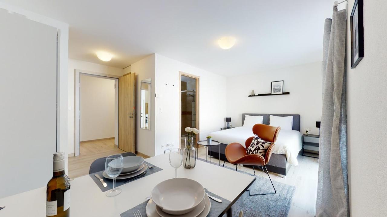 Nonanteneuf Appart Hotel Aigle - Contactless Check-In Luaran gambar